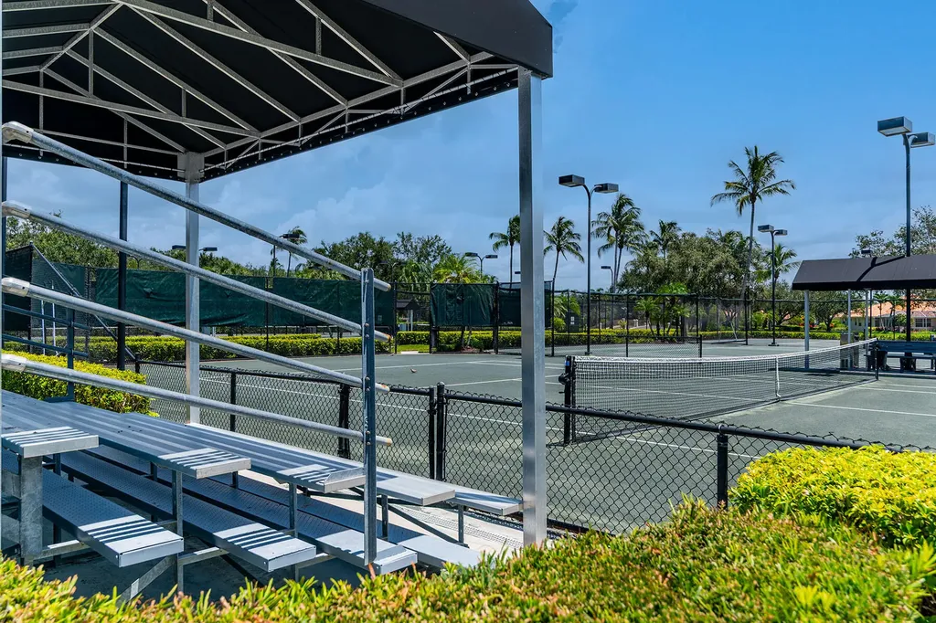 3850 Huelva Court Naples FL 34109