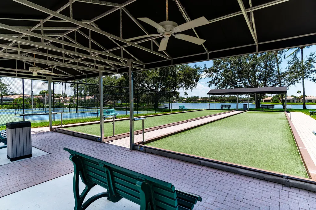 3850 Huelva Court Naples FL 34109