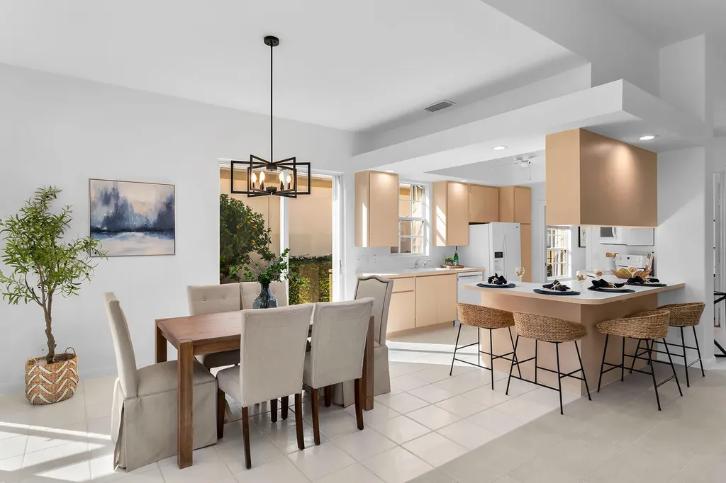 3850 Huelva Court Naples FL 34109