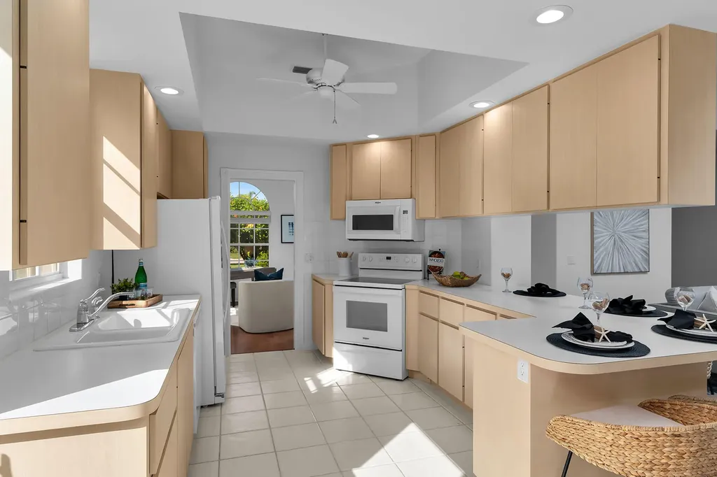 3850 Huelva Court Naples FL 34109