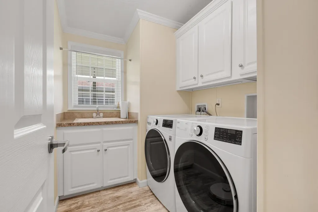 42 Amethyst Avenue Naples FL 34114