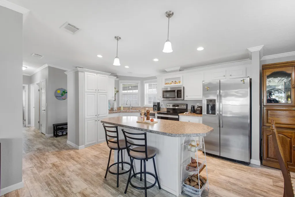 42 Amethyst Avenue Naples FL 34114