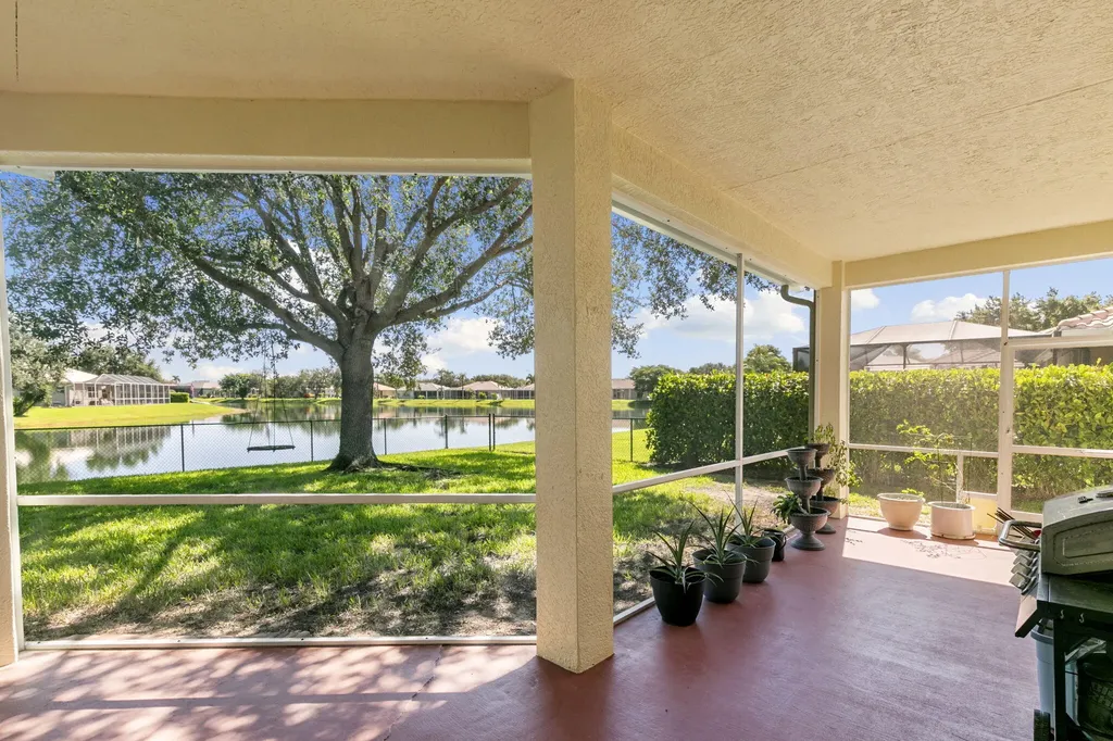 860 Grand Rapids Boulevard Naples FL 34120