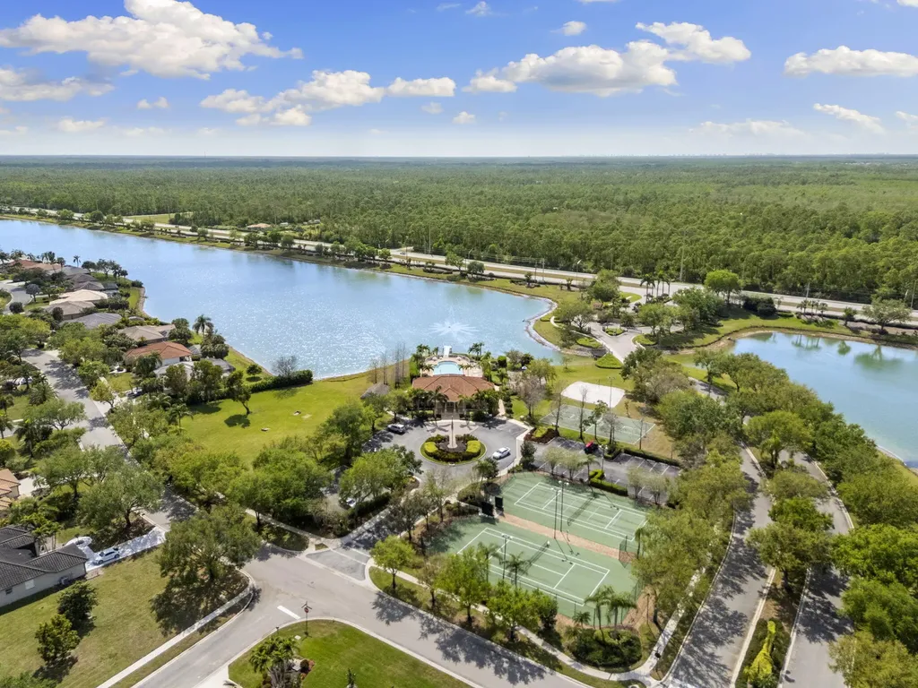 860 Grand Rapids Boulevard Naples FL 34120