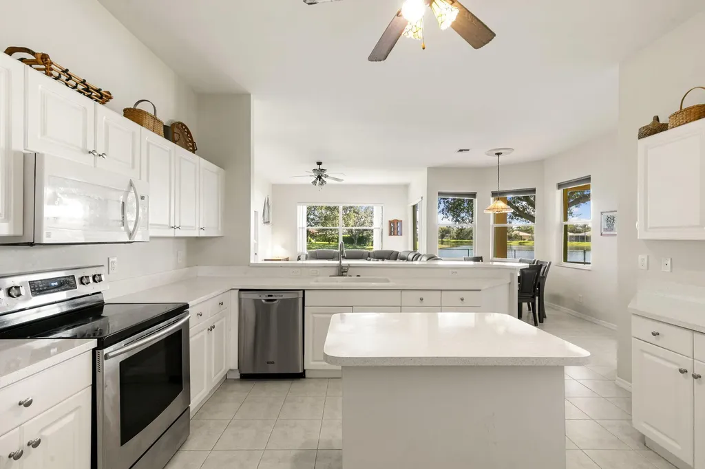 860 Grand Rapids Boulevard Naples FL 34120