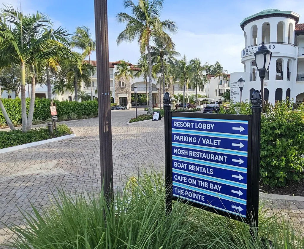 1500 5th Avenue Avenue S Naples FL 34102