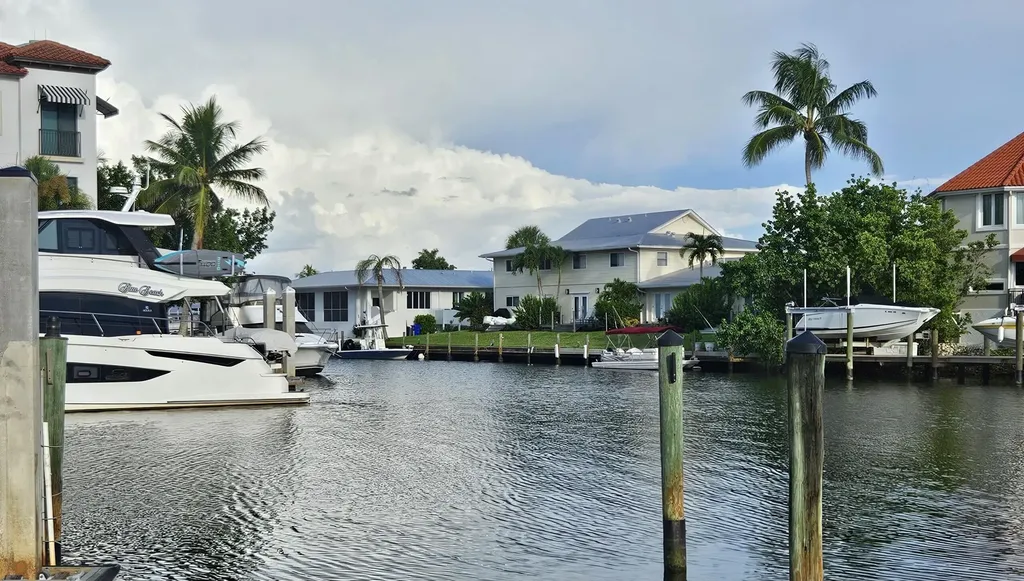 1500 5th Avenue Avenue S Naples FL 34102