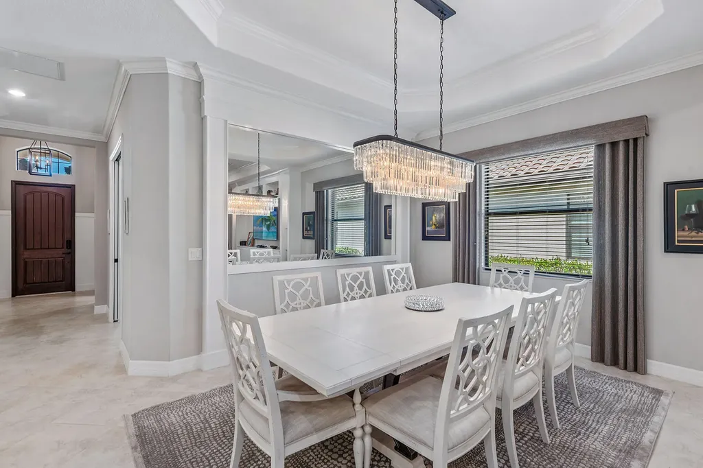 2846 Aviamar Circle Naples FL 34114