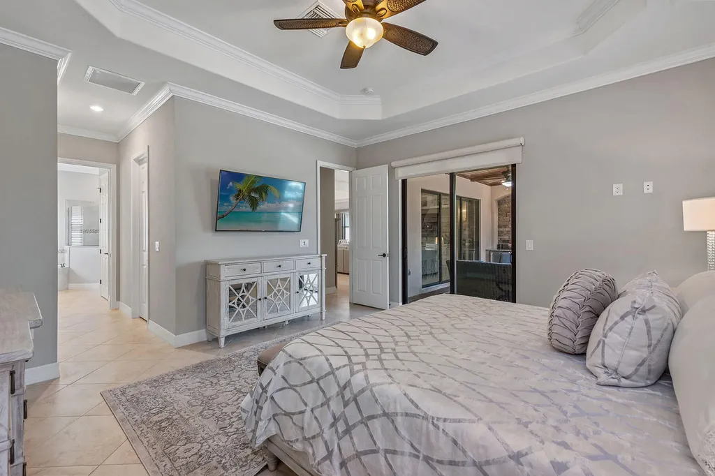 2846 Aviamar Circle Naples FL 34114