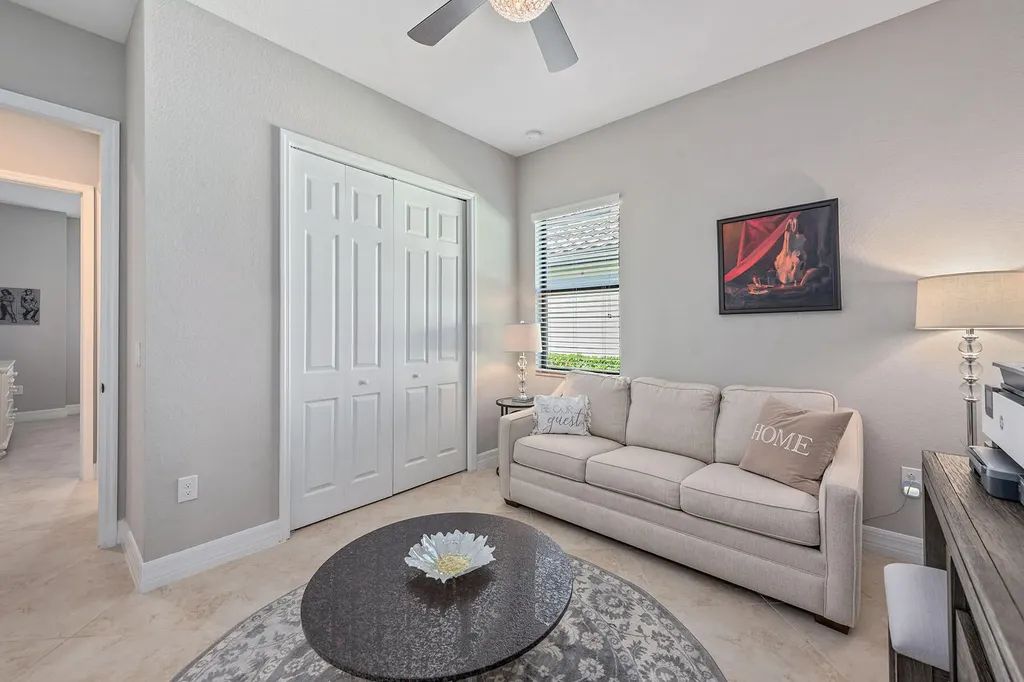 2846 Aviamar Circle Naples FL 34114