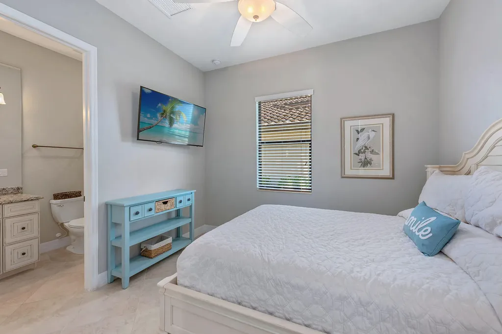 2846 Aviamar Circle Naples FL 34114