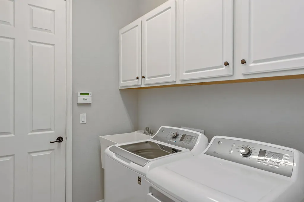 2846 Aviamar Circle Naples FL 34114