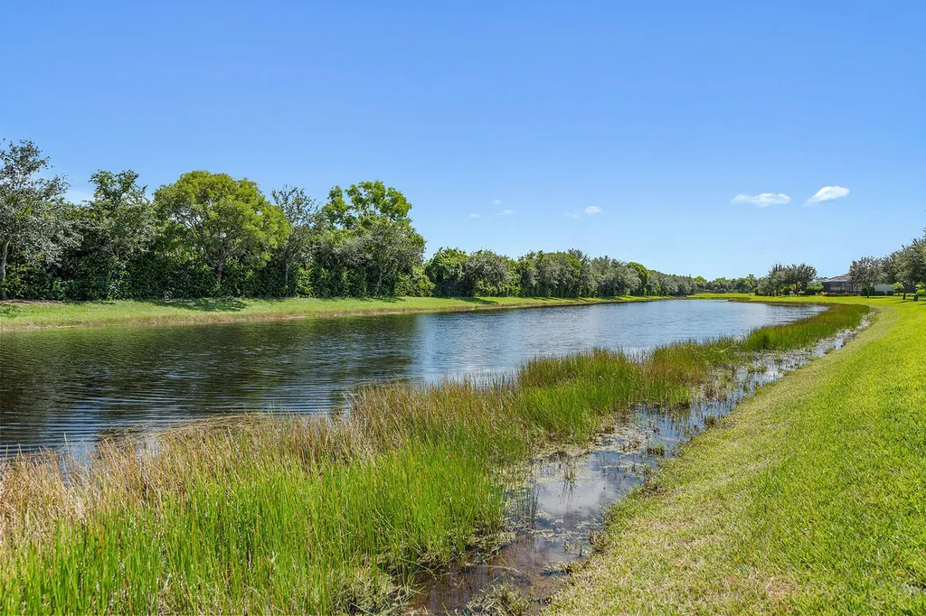 2846 Aviamar Circle Naples FL 34114