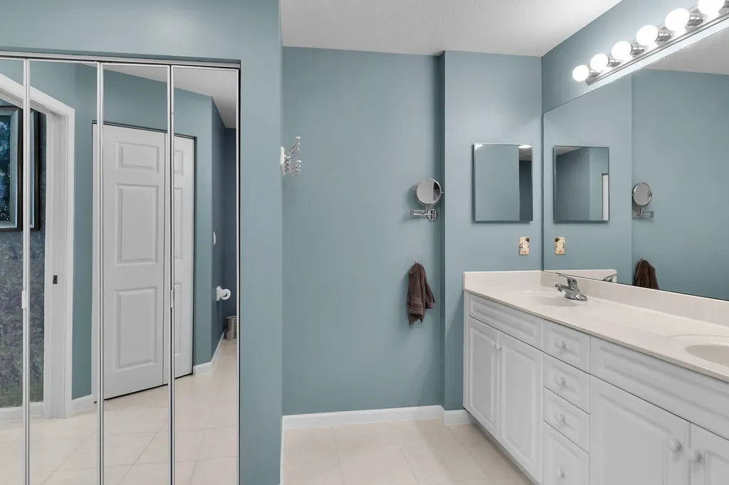 25054 Peacock Naples FL 34114