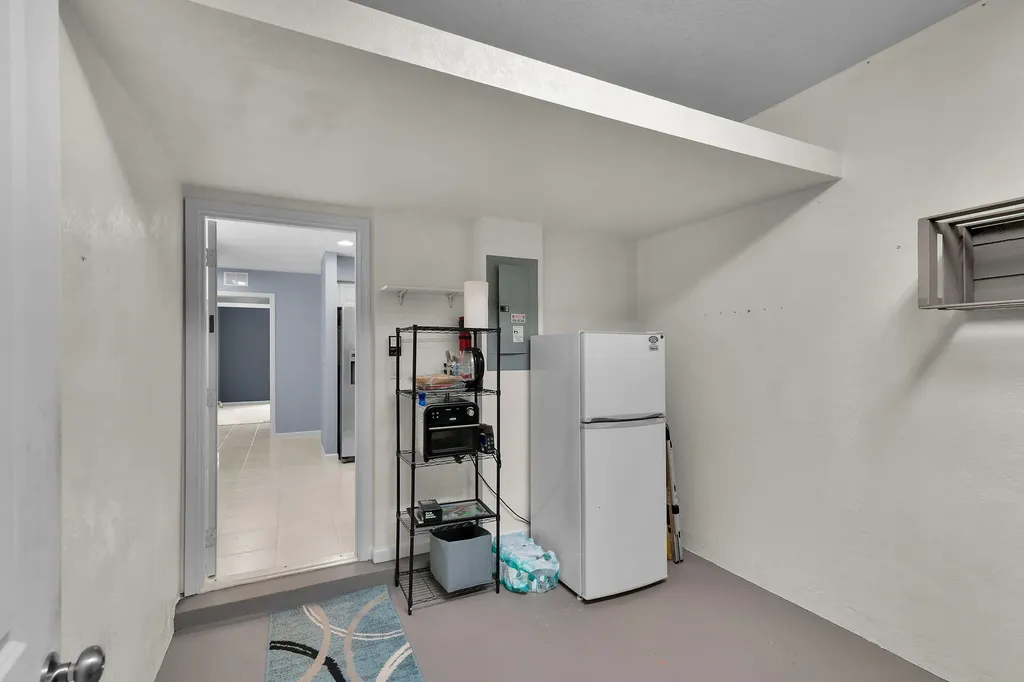 25054 Peacock Naples FL 34114