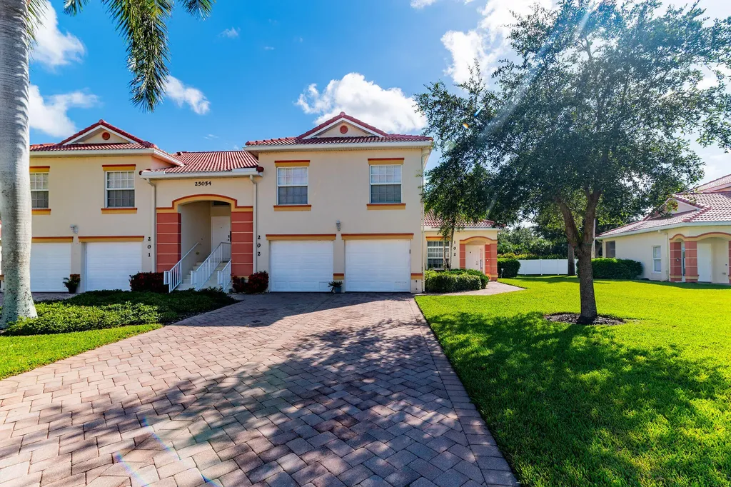 25054 Peacock Naples FL 34114