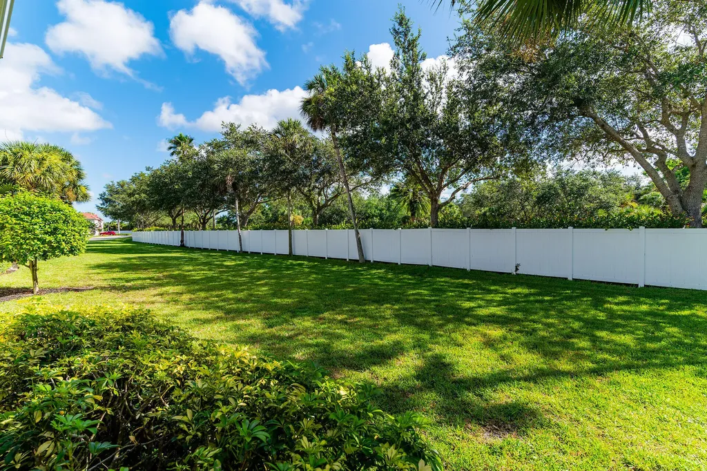 25054 Peacock Naples FL 34114