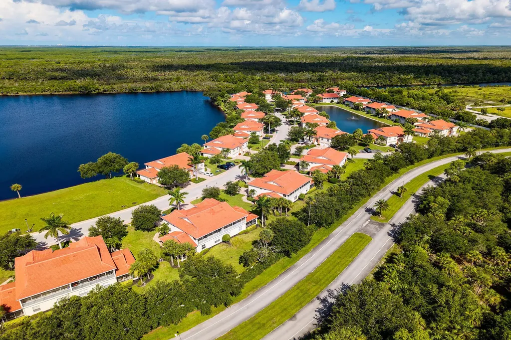 25054 Peacock Naples FL 34114