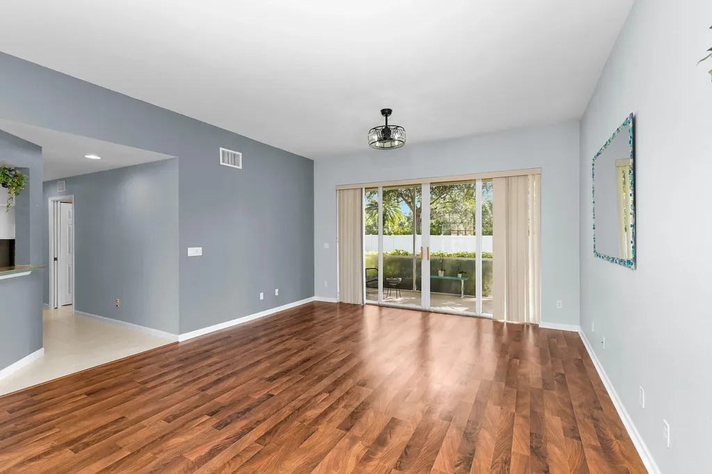 25054 Peacock Naples FL 34114