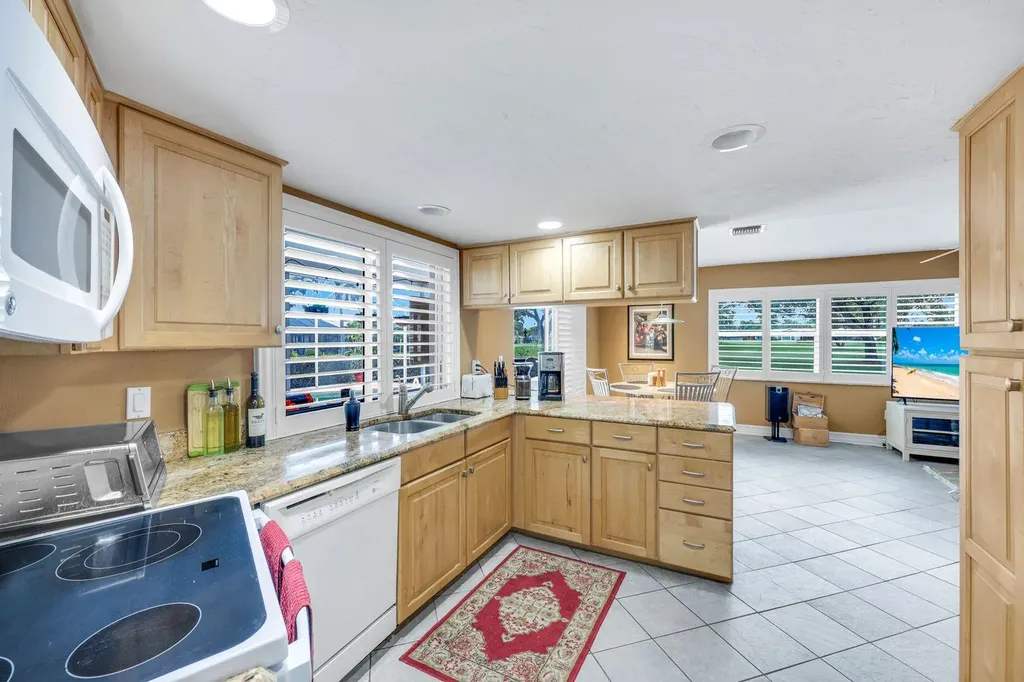 211 Pine Valley Circle Naples FL 34113