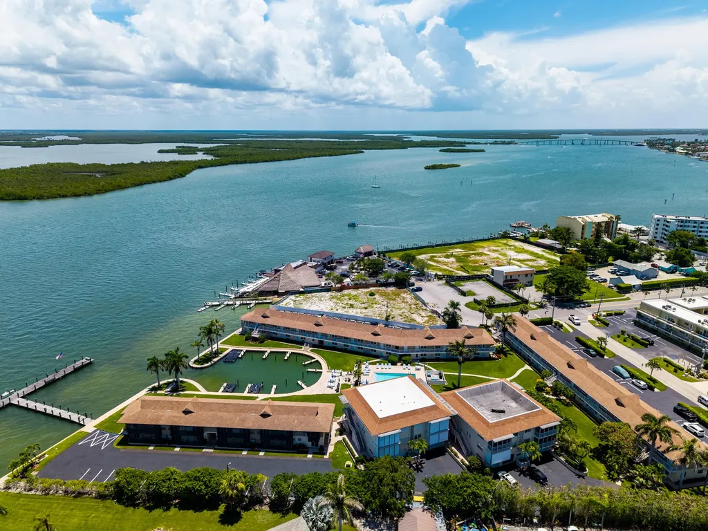 850 Palm Street Marco Island FL 34145