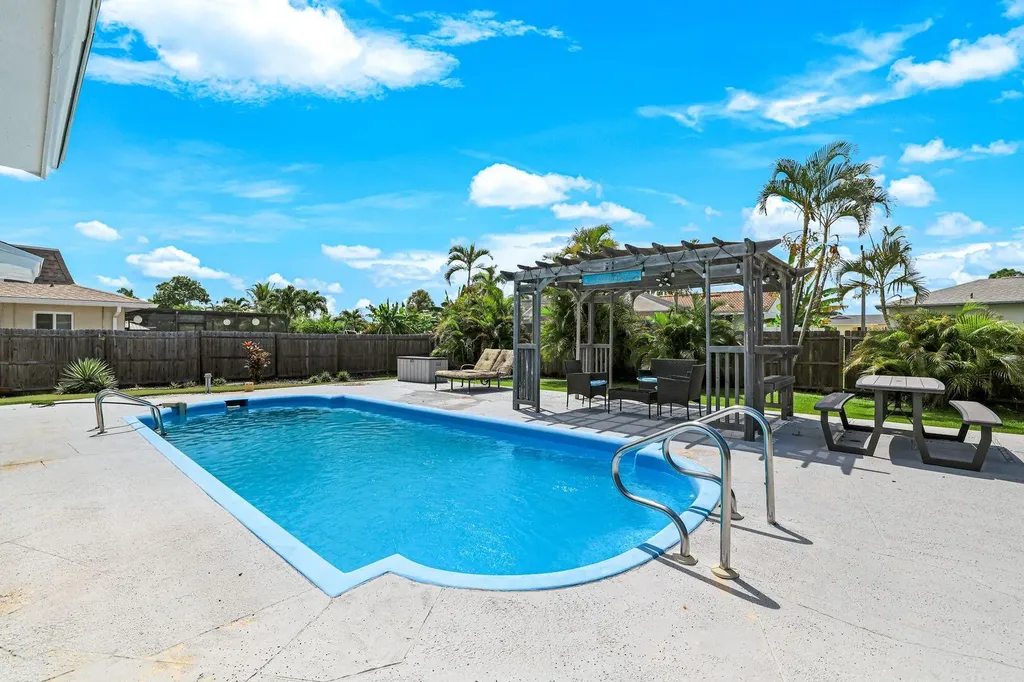 1263 N Collier Boulevard Marco Island FL 34145