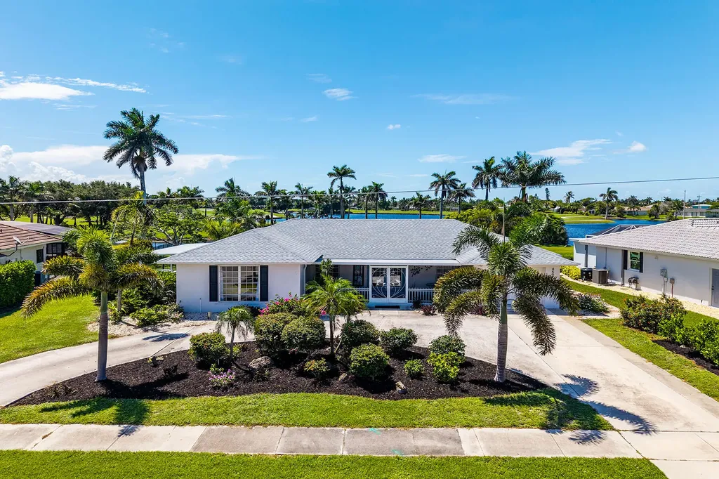 459 Echo Circle Marco Island FL 34145