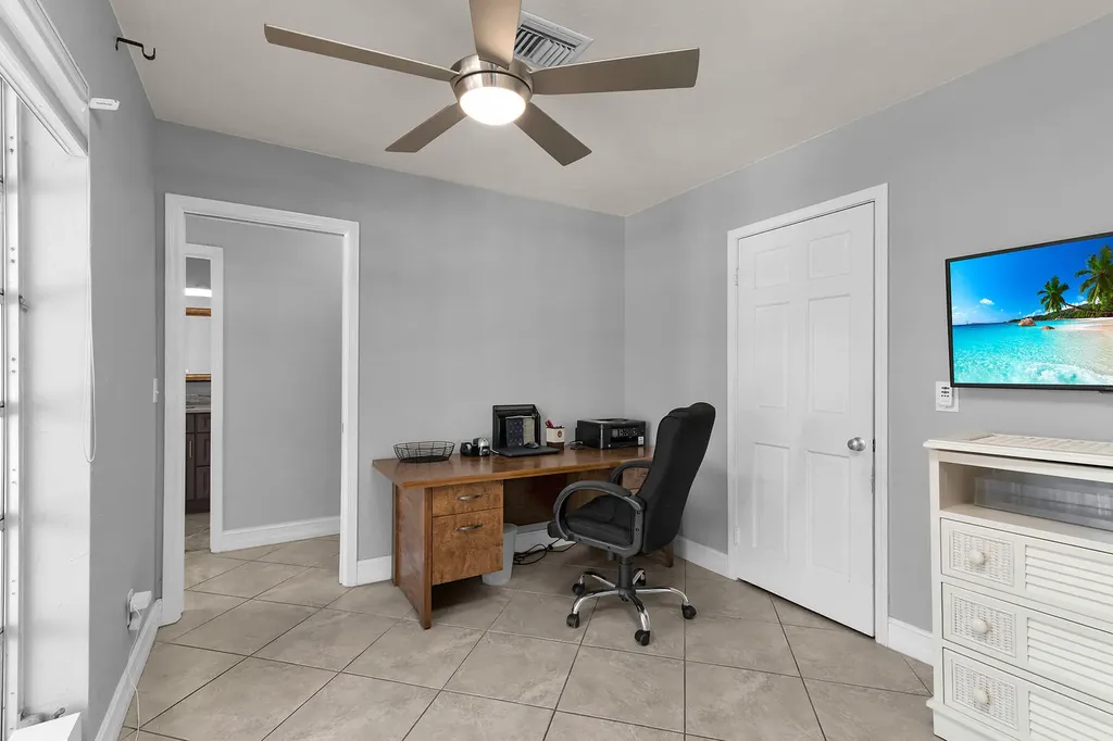 459 Echo Circle Marco Island FL 34145