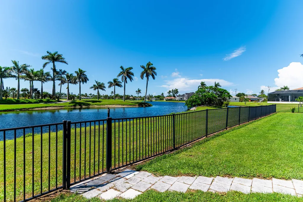 459 Echo Circle Marco Island FL 34145