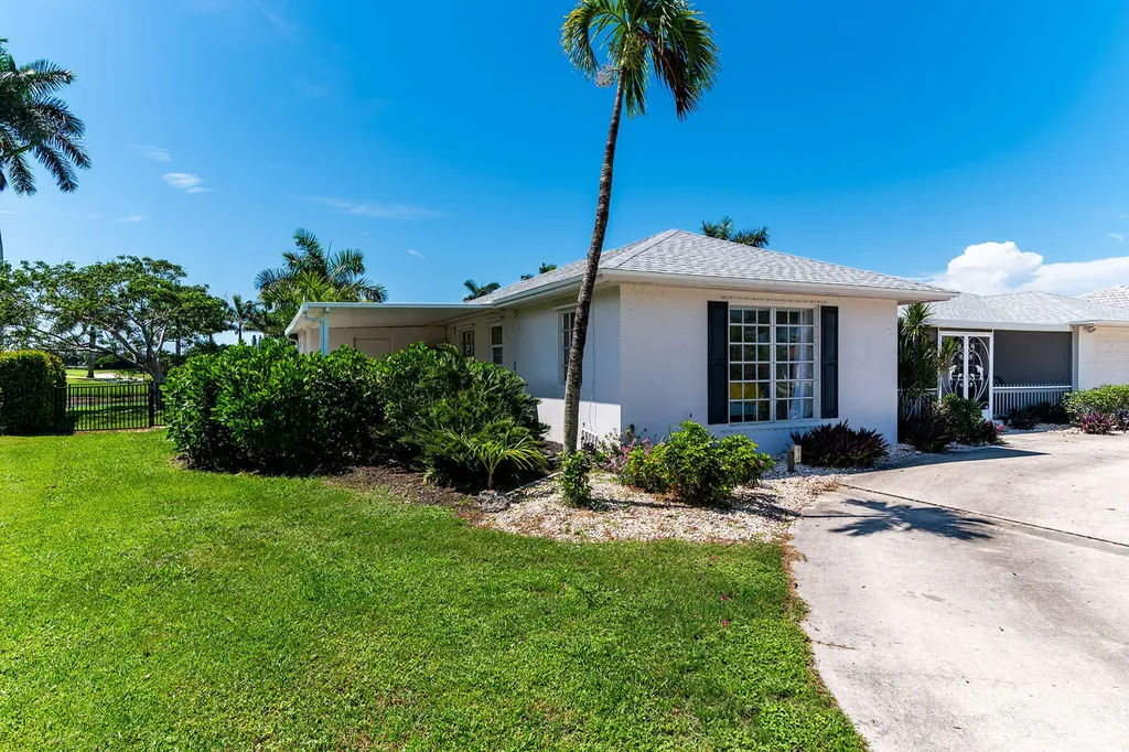 459 Echo Circle Marco Island FL 34145