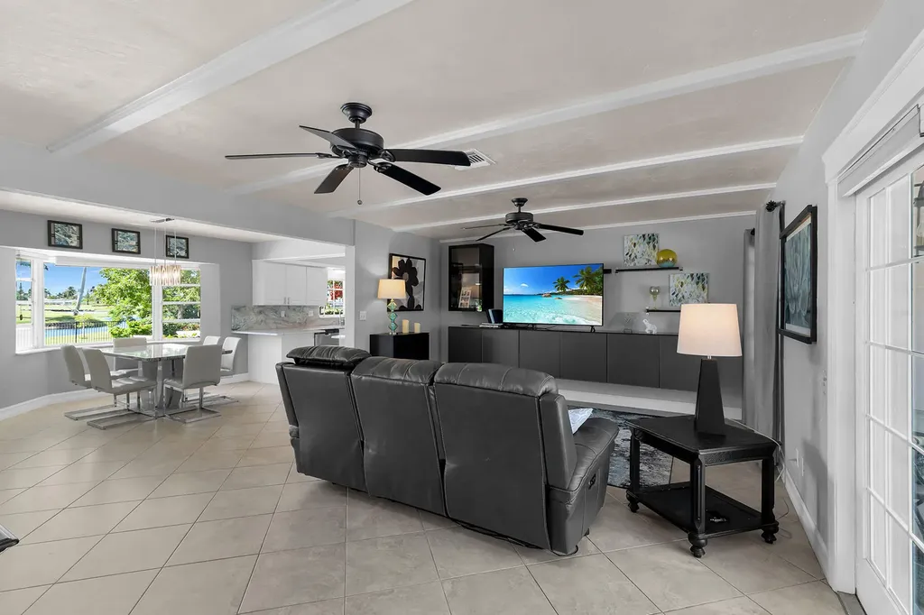 459 Echo Circle Marco Island FL 34145