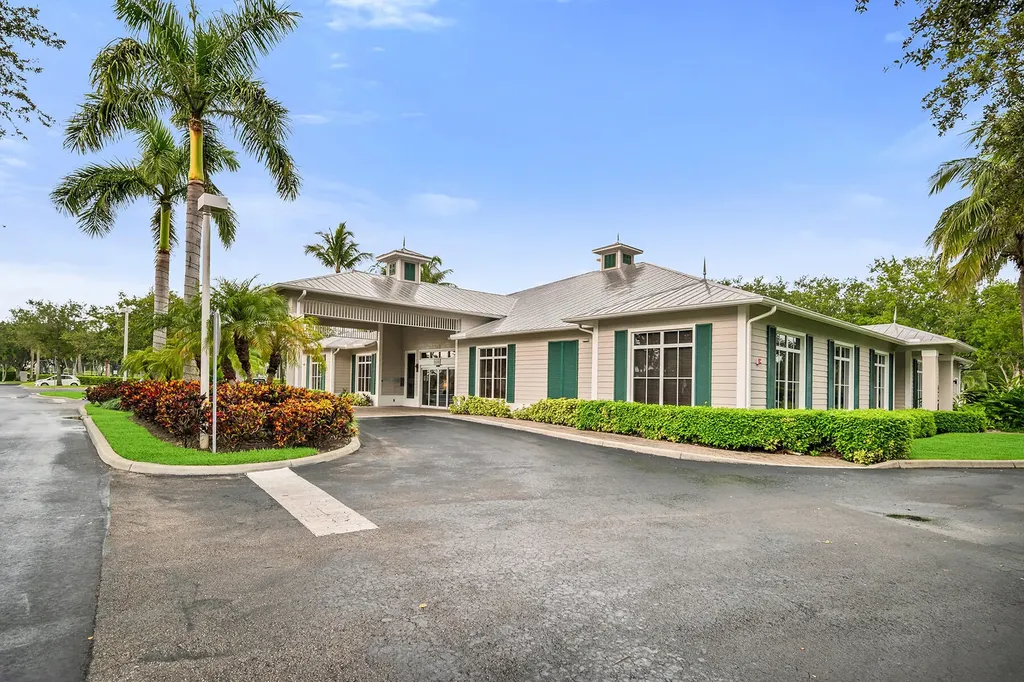 7930 Mahogany Run Lane Naples FL 34113