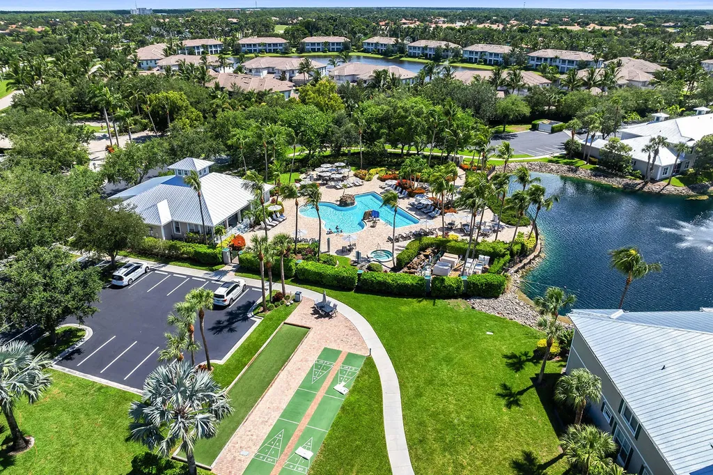 7930 Mahogany Run Lane Naples FL 34113