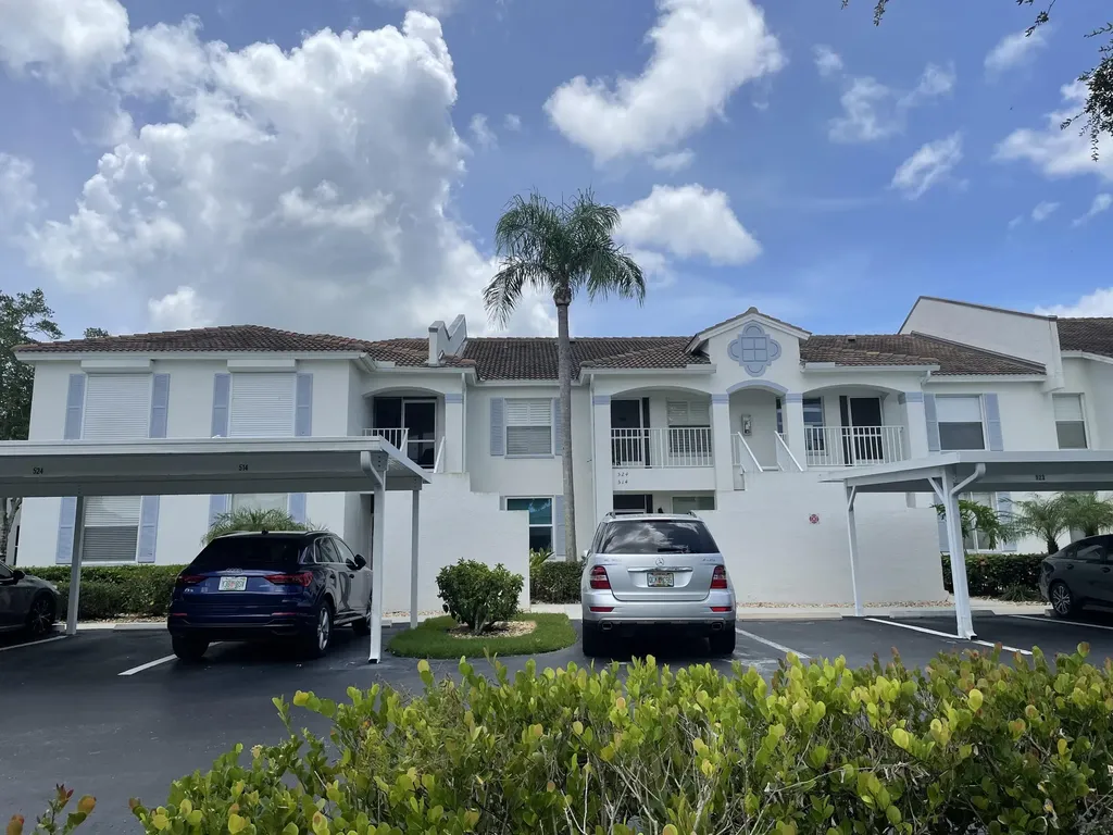 1024 Mainsail Naples FL 34114