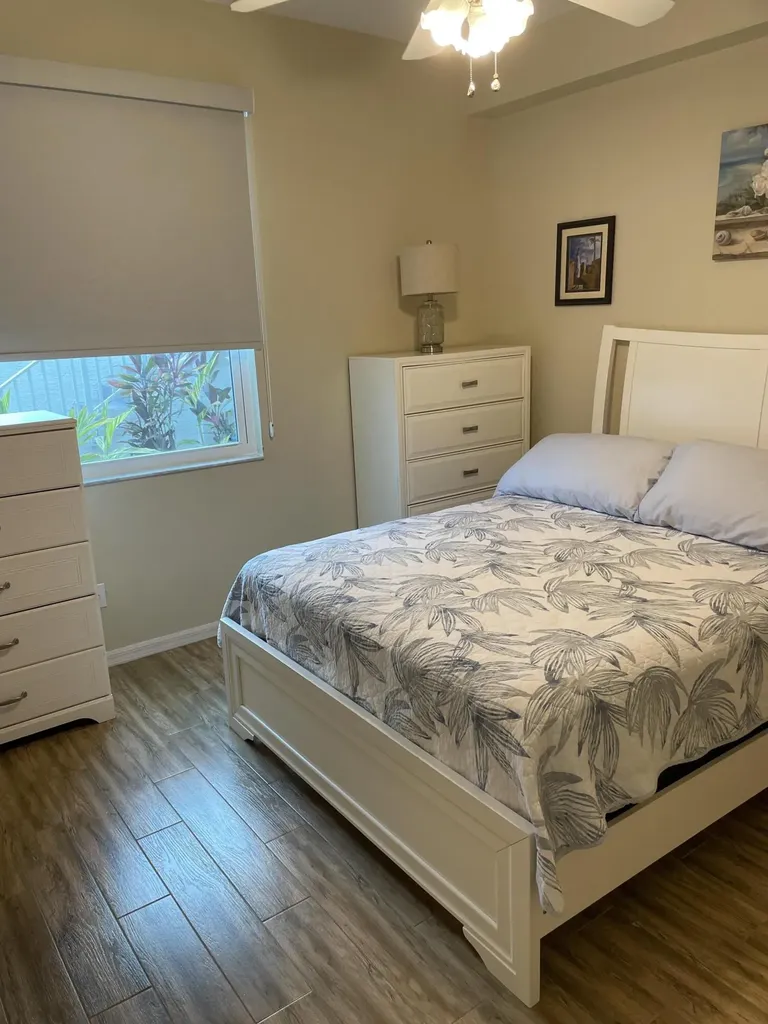 1024 Mainsail Naples FL 34114