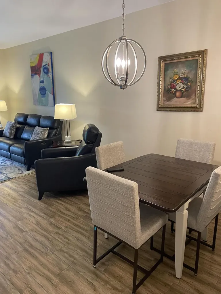 1024 Mainsail Naples FL 34114