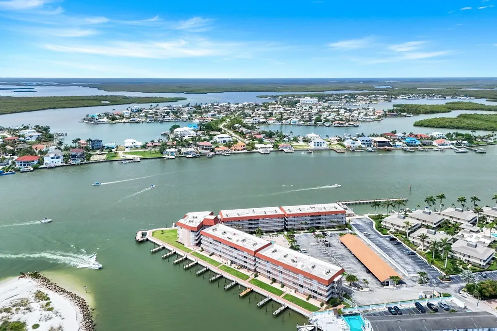 1208 Edington Place Marco Island FL 34145