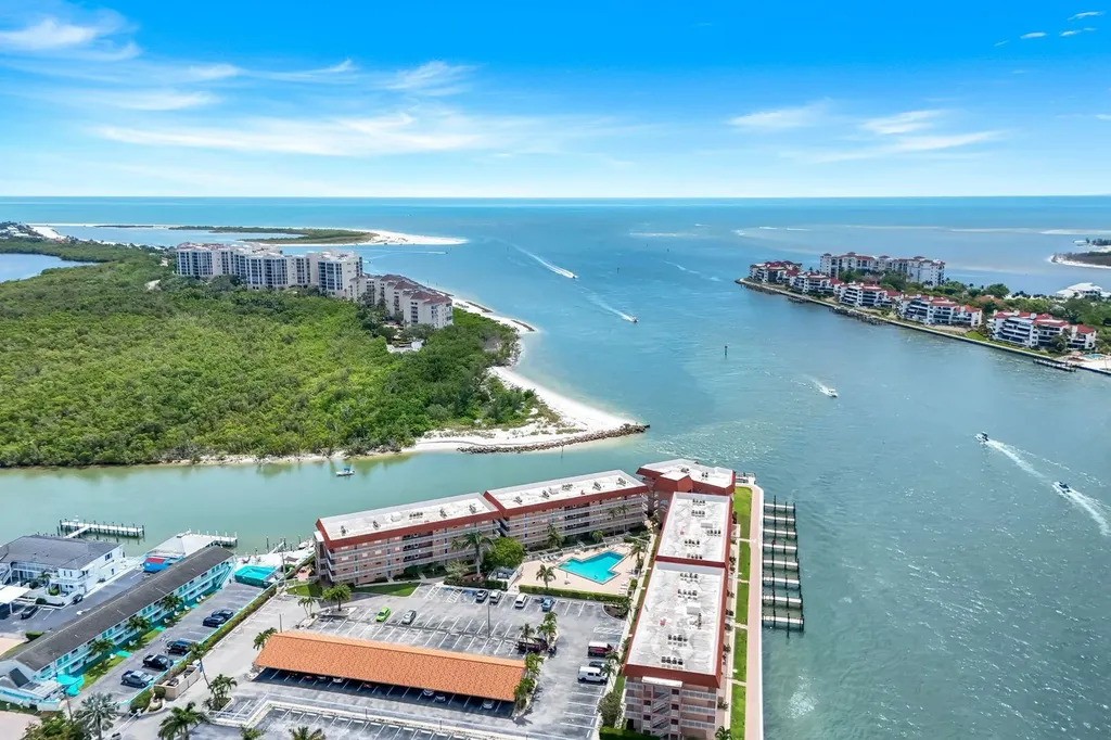 1208 Edington Place Marco Island FL 34145