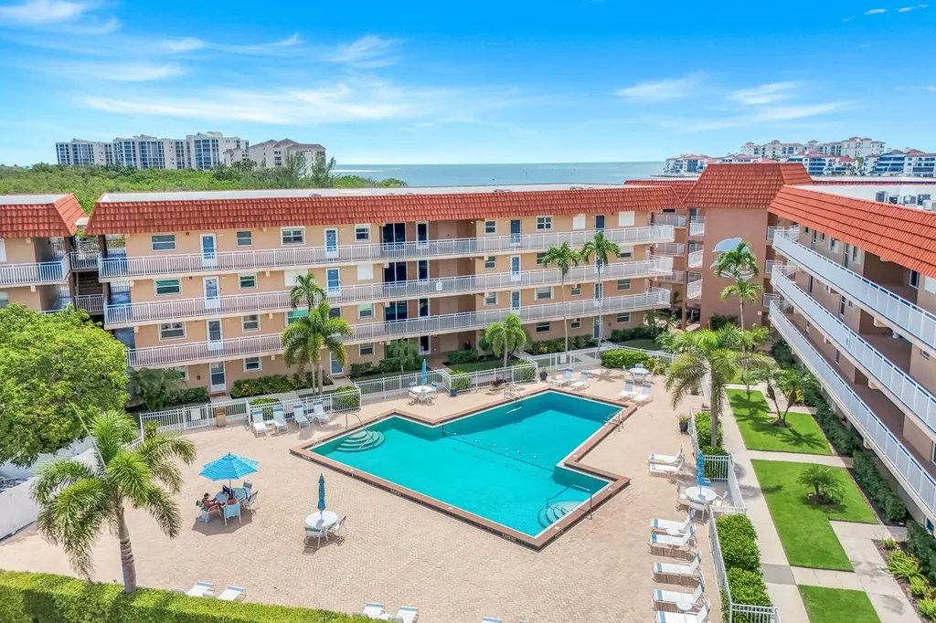 1208 Edington Place Marco Island FL 34145