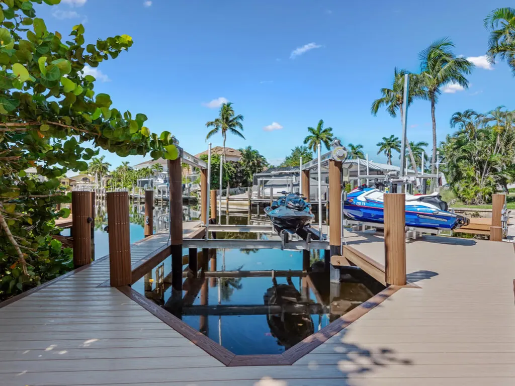 190 Geranium Court Marco Island FL 34145