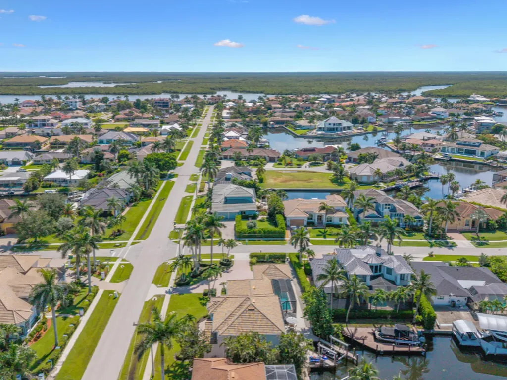190 Geranium Court Marco Island FL 34145