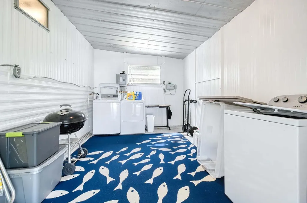 9 Sonderhen Circle Naples FL 34114