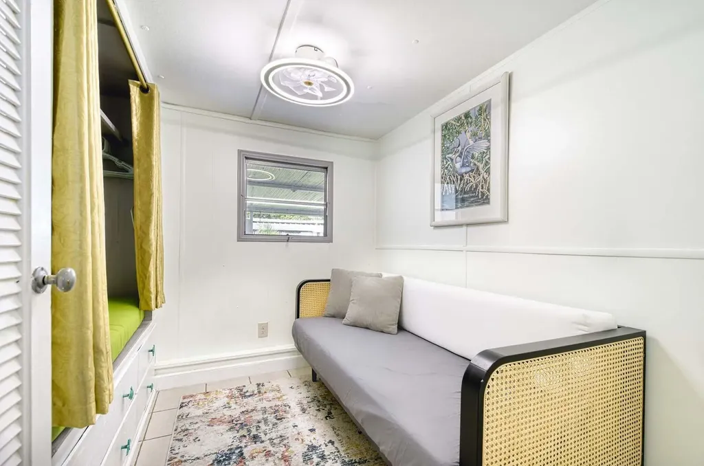 9 Sonderhen Circle Naples FL 34114