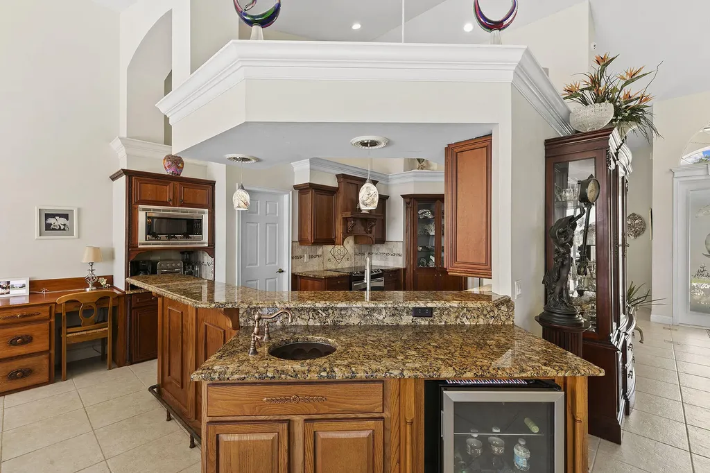 1264 Whiteheart Avenue Marco Island FL 34145