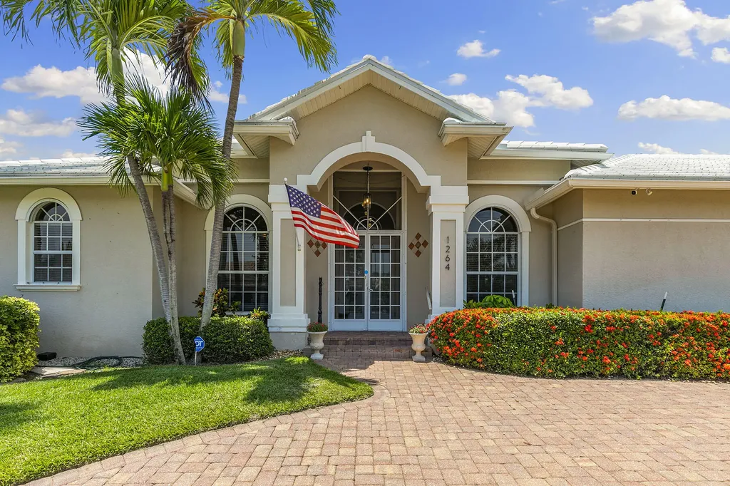 1264 Whiteheart Avenue Marco Island FL 34145