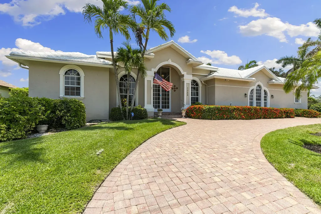 1264 Whiteheart Avenue Marco Island FL 34145