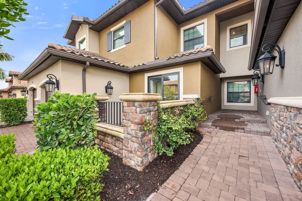 15252 Zeno Way Naples FL 34114