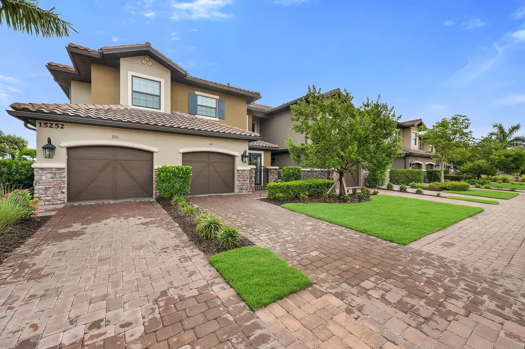 15252 Zeno Way Naples FL 34114