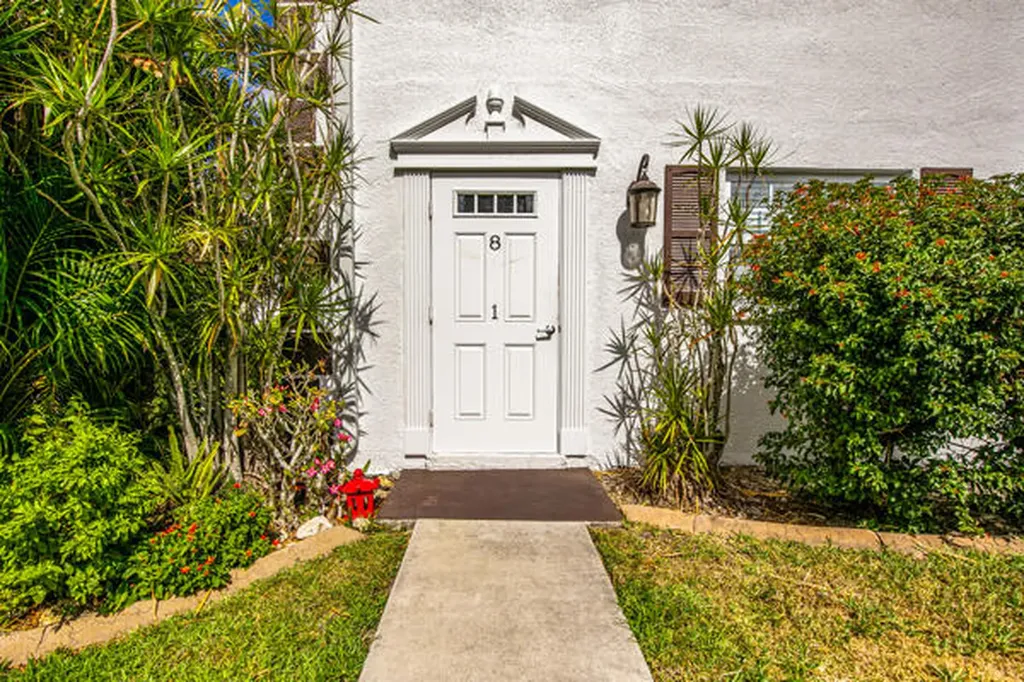 7025 New Post Road North Fort Myers FL 33917