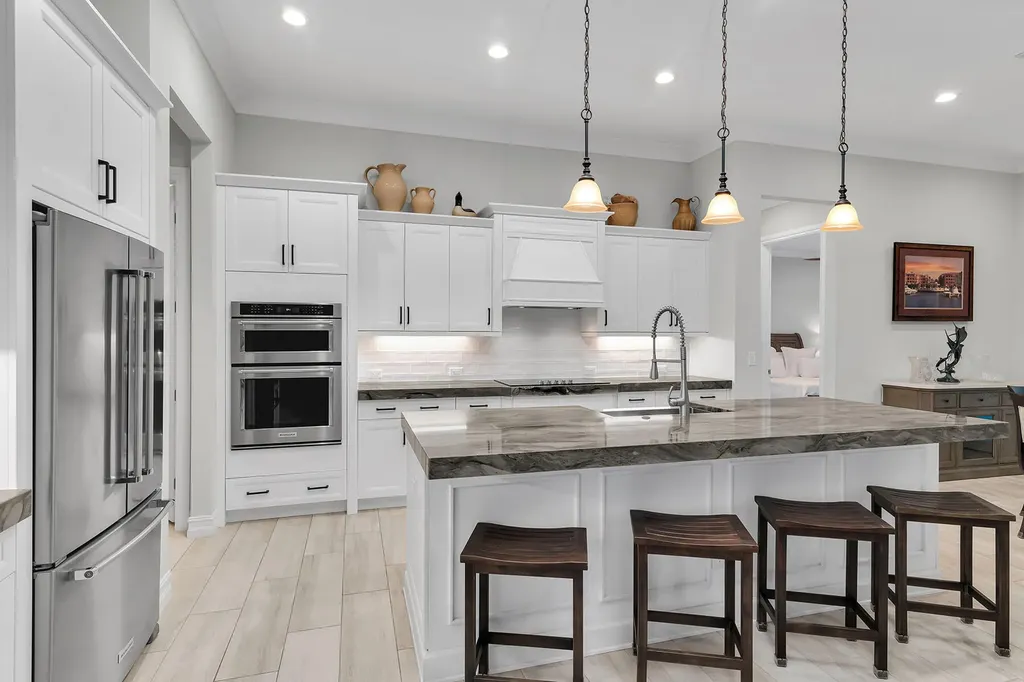 14224 Laguna Springs Lane Naples FL 34114